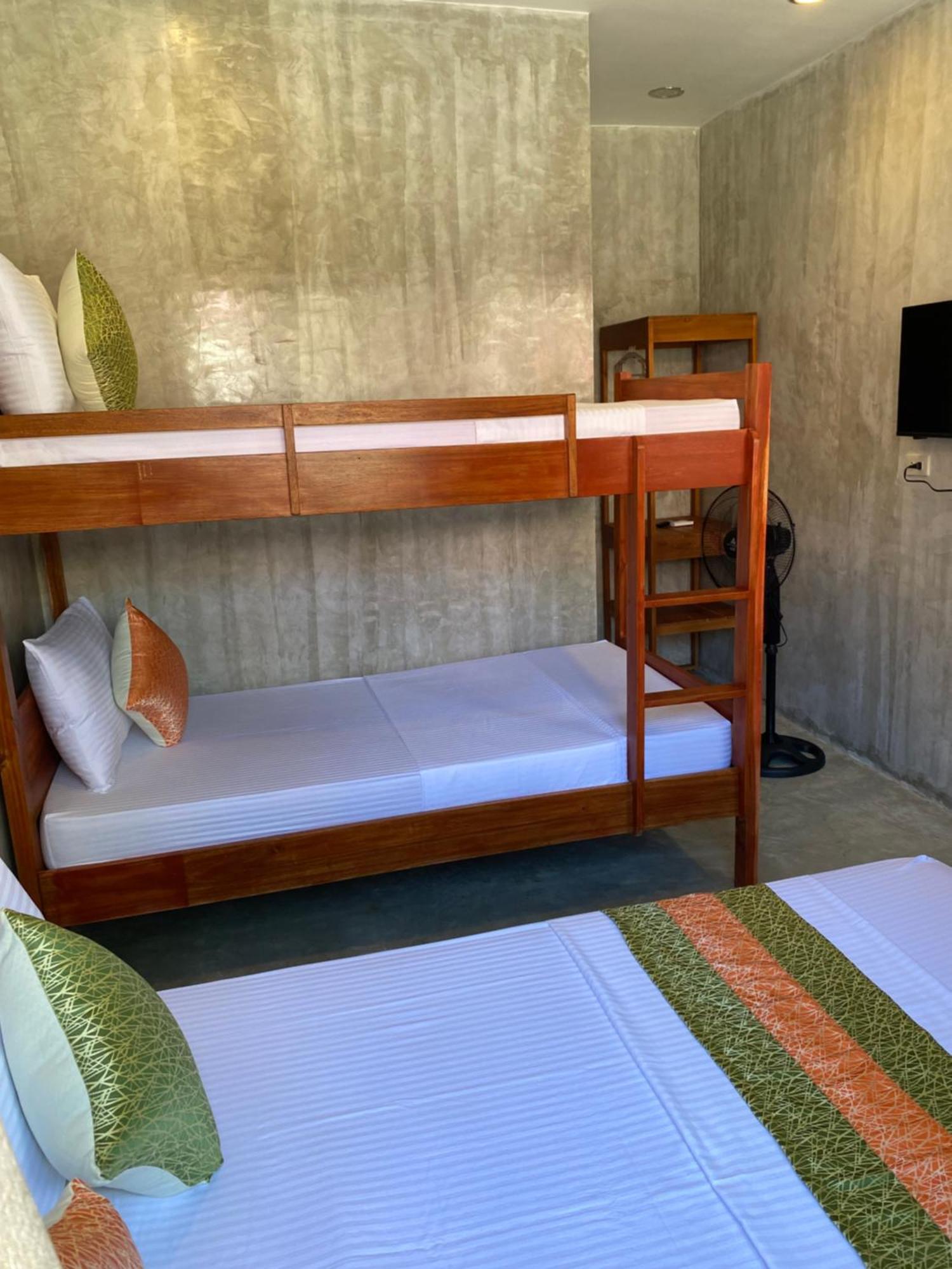 Rl Harbor Inn Annex إل نيدو المظهر الخارجي الصورة